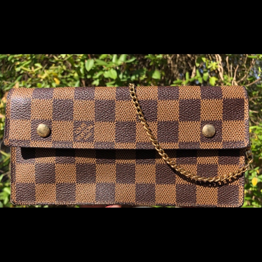 Louis Vuitton damier Ebene accordion wallet